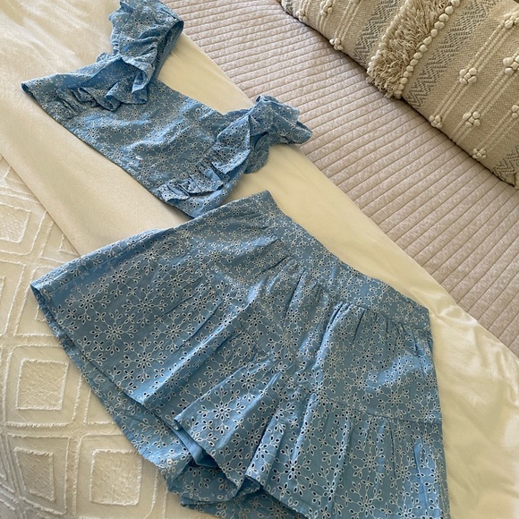 BCBGeneration Blue Eyelet Ruffle top and short set - Picture 3 of 6